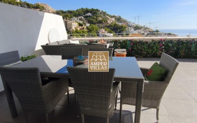 BEAUTIFUL, MODERN FLAT WITH A SPACIOUS TERRACE AND SEA VIEWS